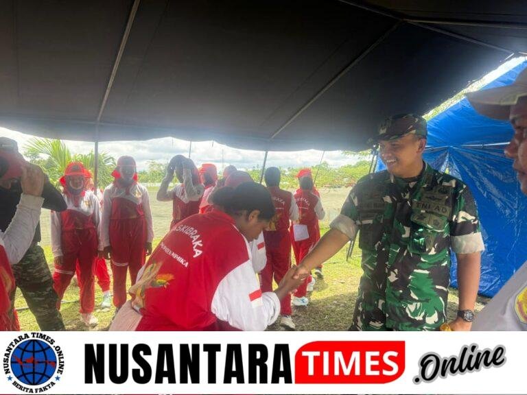 Motivasi Serta Tingkatkan Semangat Berlatih, Dandim 1710/Mimika Tinjau Latihan Anggota Paskibraka Kab. Mimika Tahun 2025