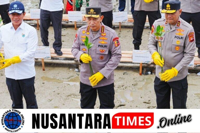 Tanam Mangrove di Kalbar, Kapolri: Jaga Lingkungan untuk Masa Depan Anak-Cucu Kita