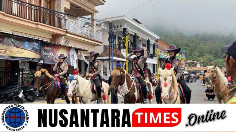 Layanan Keamanan, Polwan Polres Magetan Patroli Berkuda di Wisata Sarangan